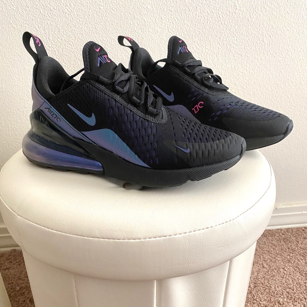 Nike Airmax 270 (Women’s size 8)